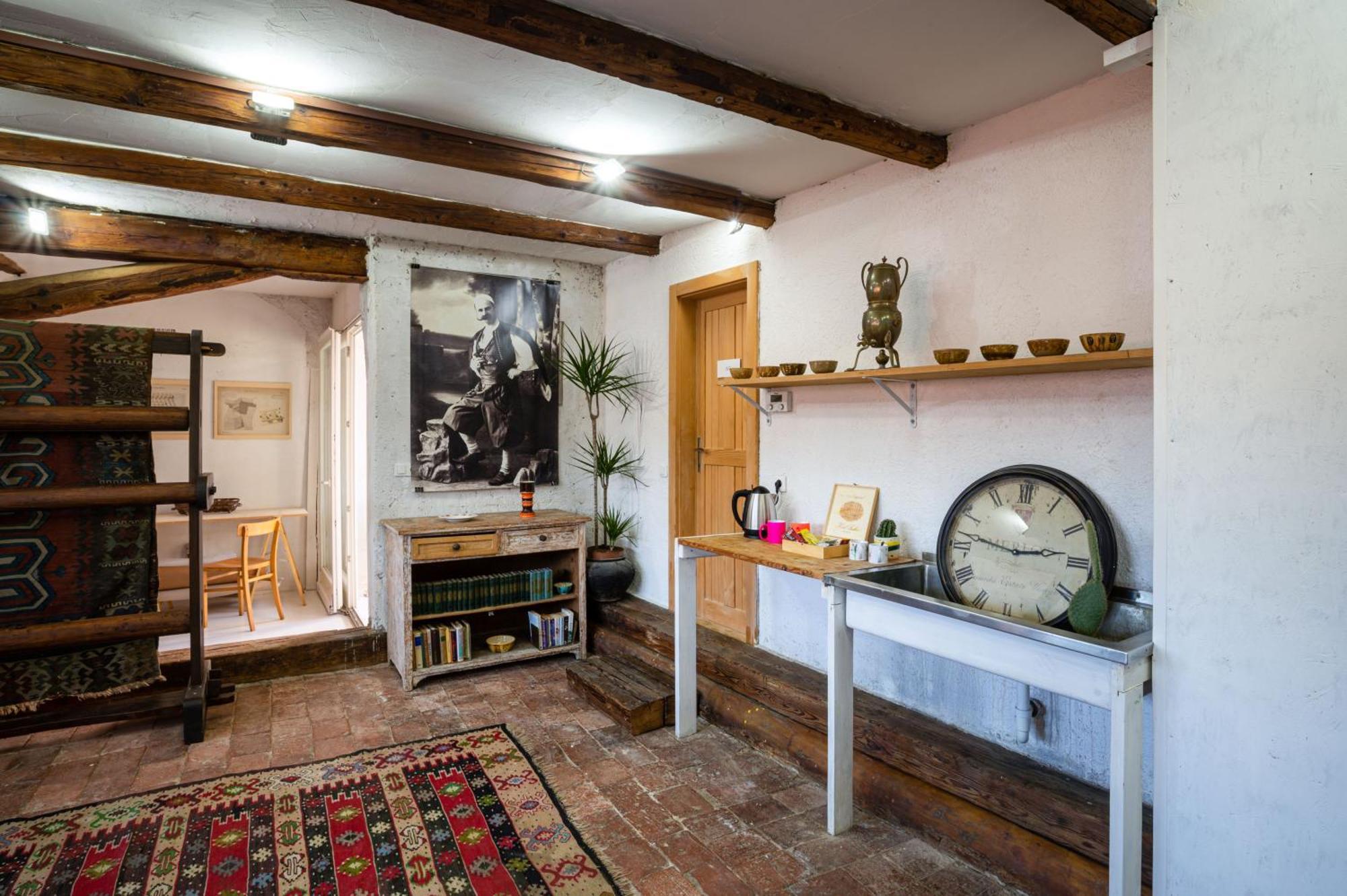 Art House Radovljica Appartement Buitenkant foto